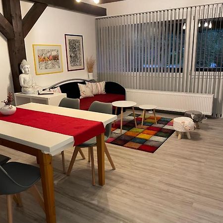 Ferienwohnung Atelier Зигсдорф Екстериор снимка